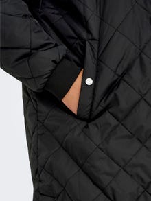 ONLY curvy Lang jakke med hætte -Black - 15295516