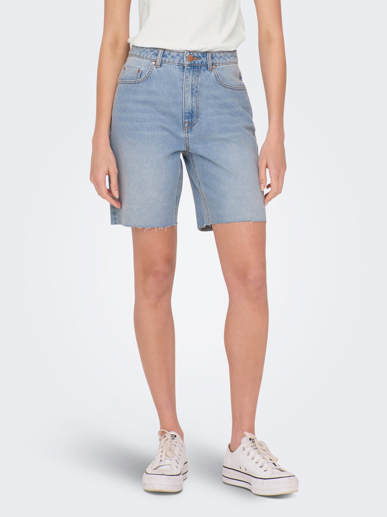 ONLY Loose fit High waist Onafgewerkte zoom Shorts -Light Blue Denim - 15295540