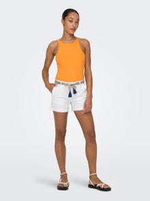 ONLY Mini high waisted belt shorts -Bright White - 15295937