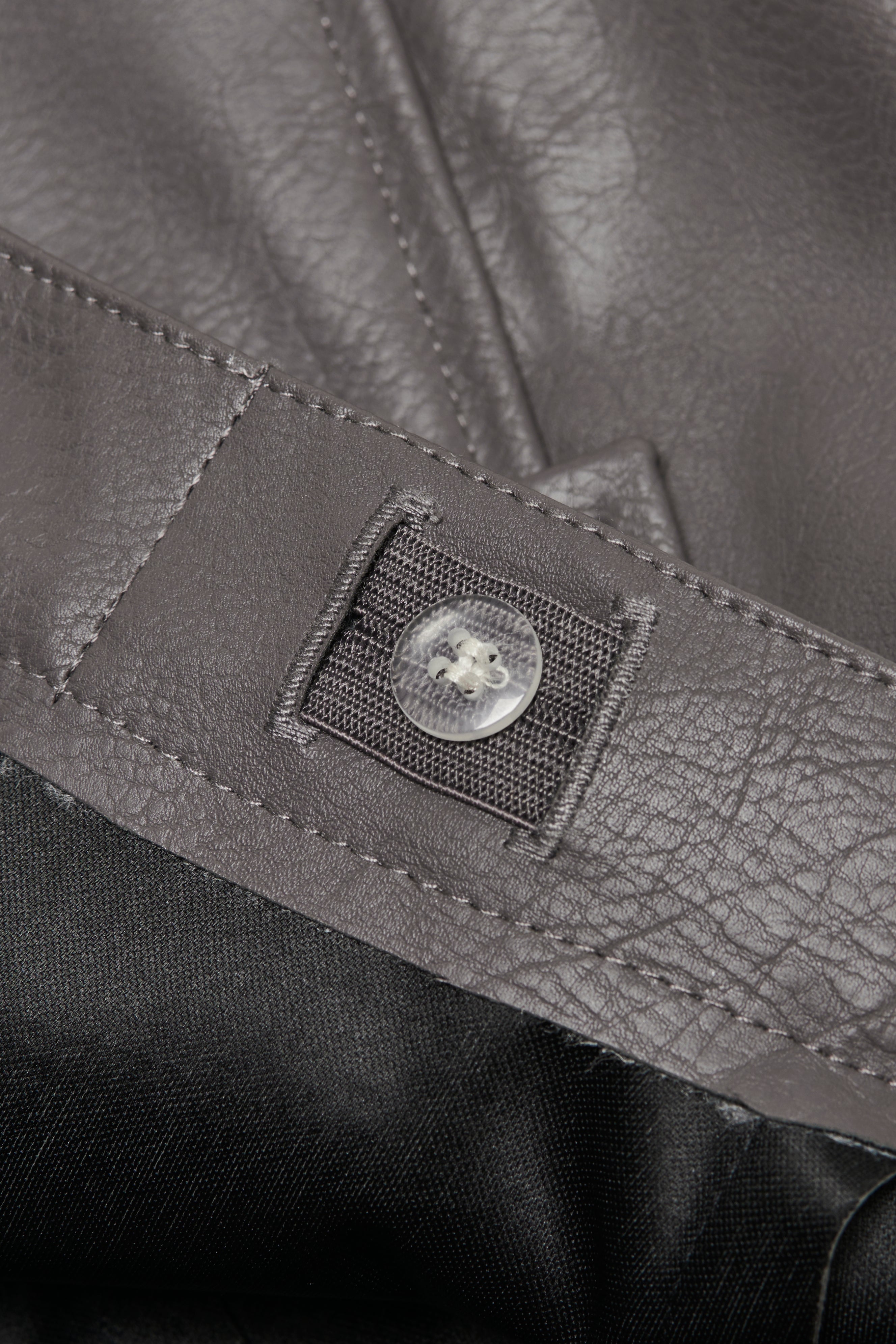 Thumbnail - Kogvera Kurzer Rock