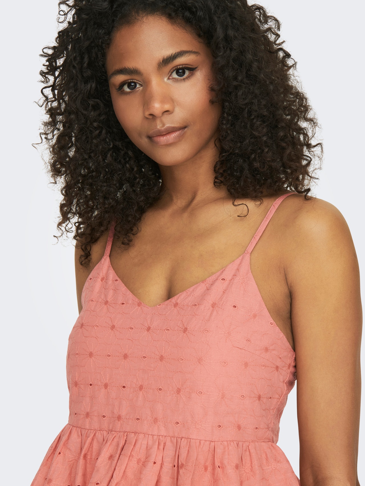 ONLY V-neck top with frill detail -Coral Haze - 15296330
