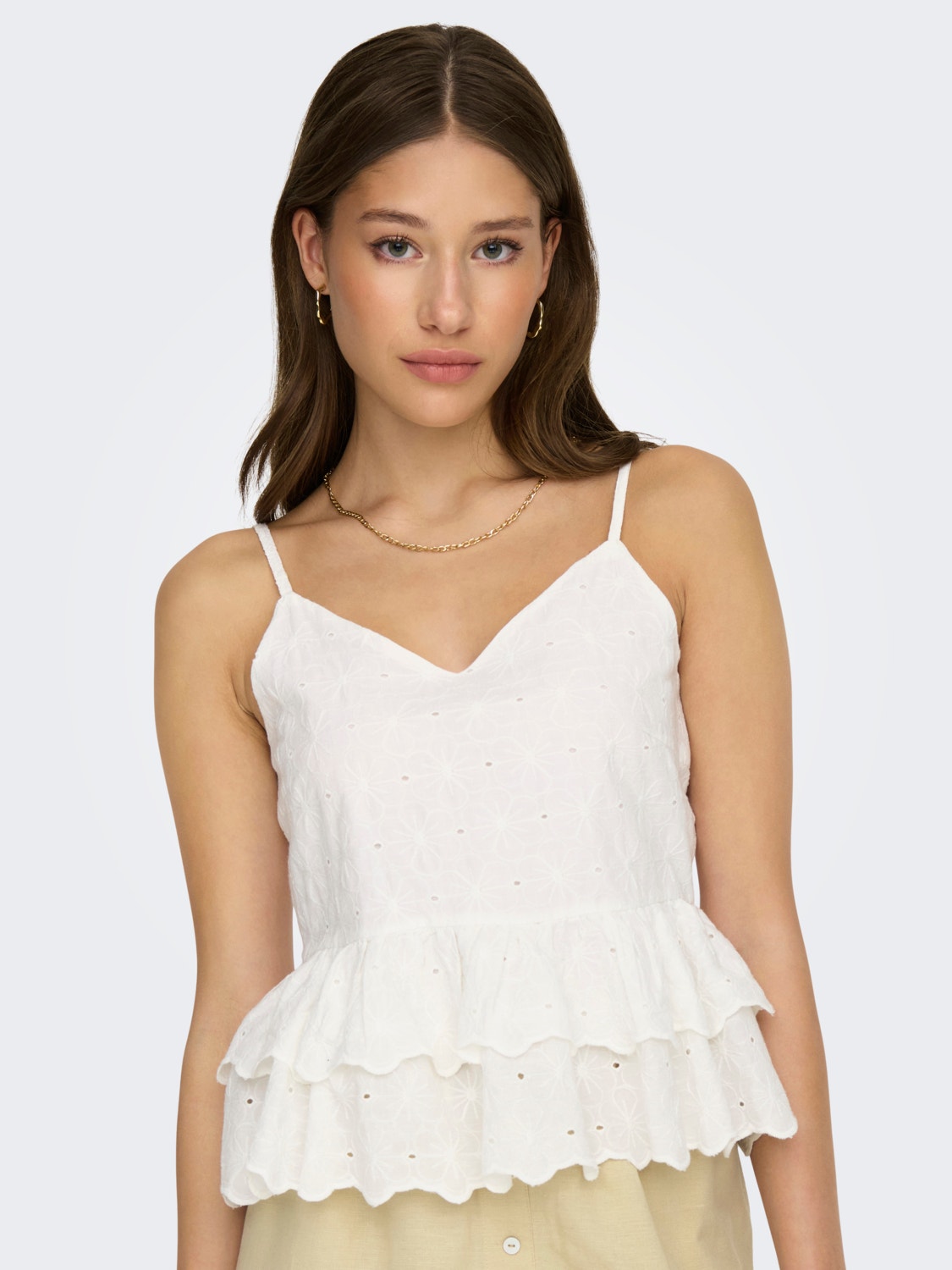 ONLY V-neck top with frill detail -Cloud Dancer - 15296330