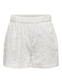 ONLY Detailed loose fit shorts -Cloud Dancer - 15296332