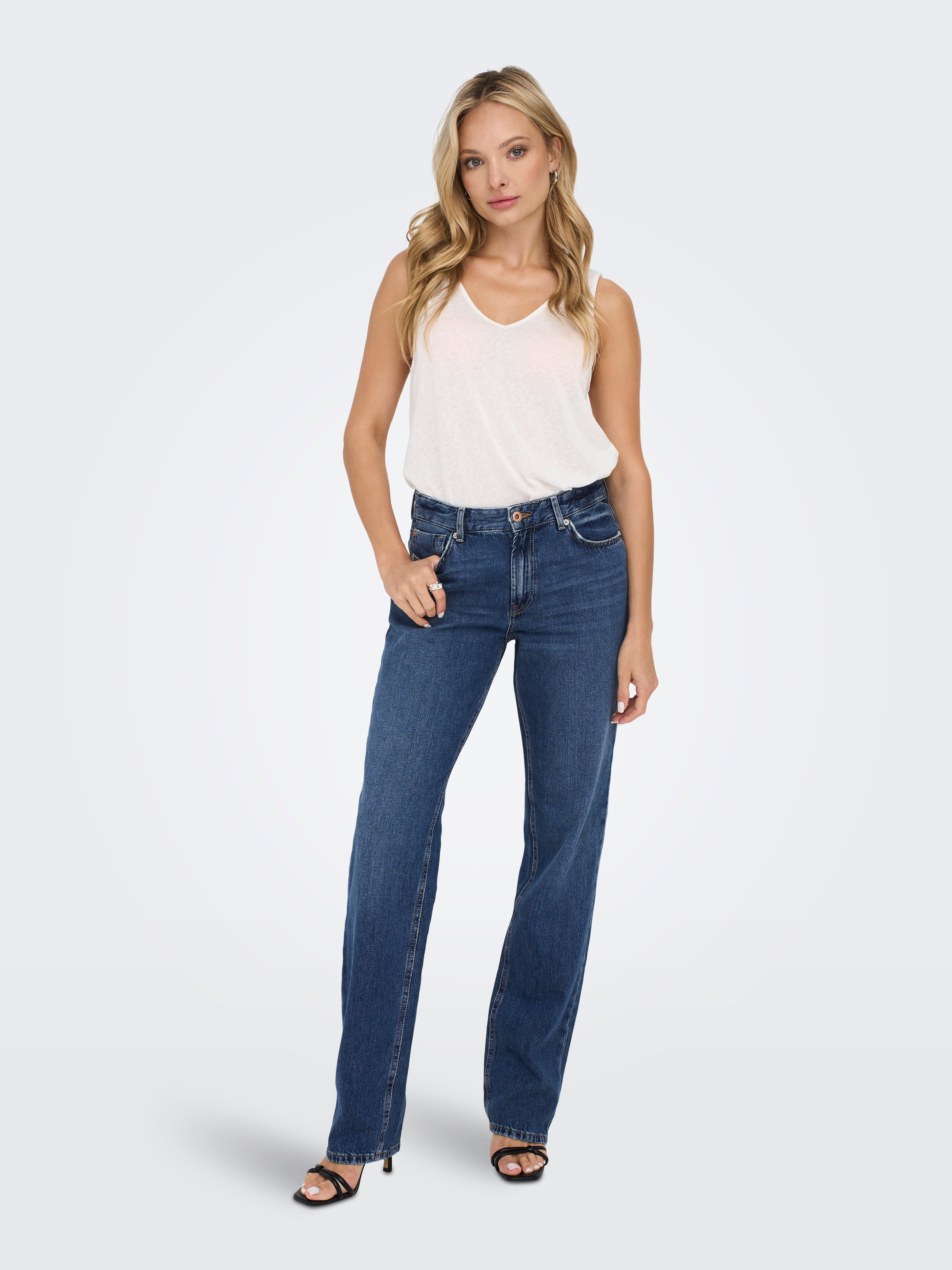 ONLJACI Mid waist Straight Fit Jeans | Medium Blue | ONLY®