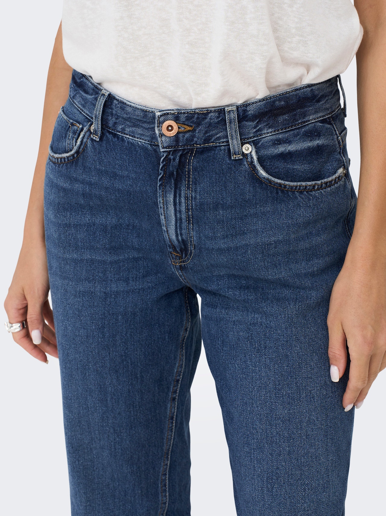 Gerade geschnitten Mittlere Taille Jeans | Mittelblau | ONLY®