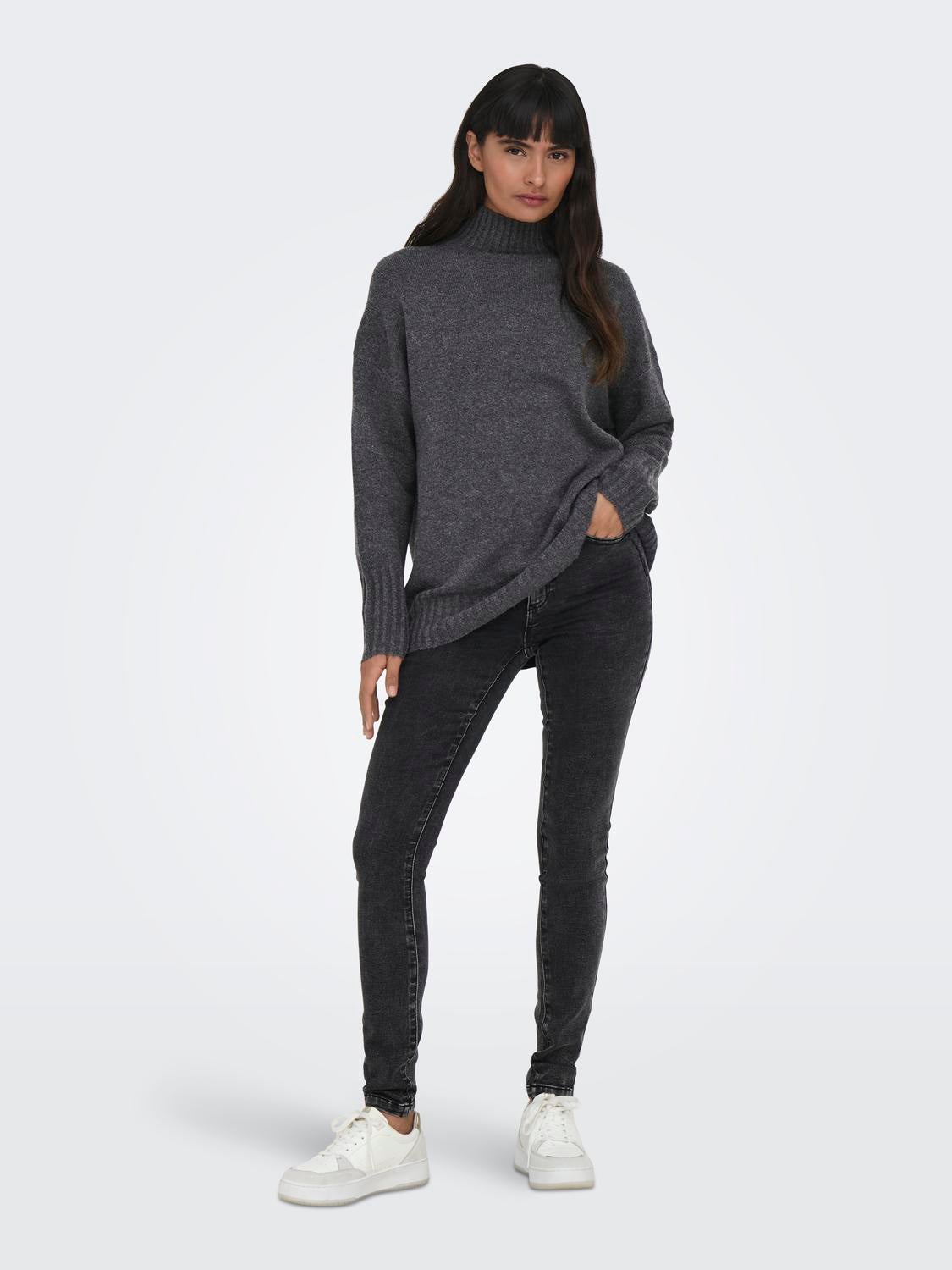 Relaxed Fit High neck High cuffs Dropped shoulders Pullover Dark