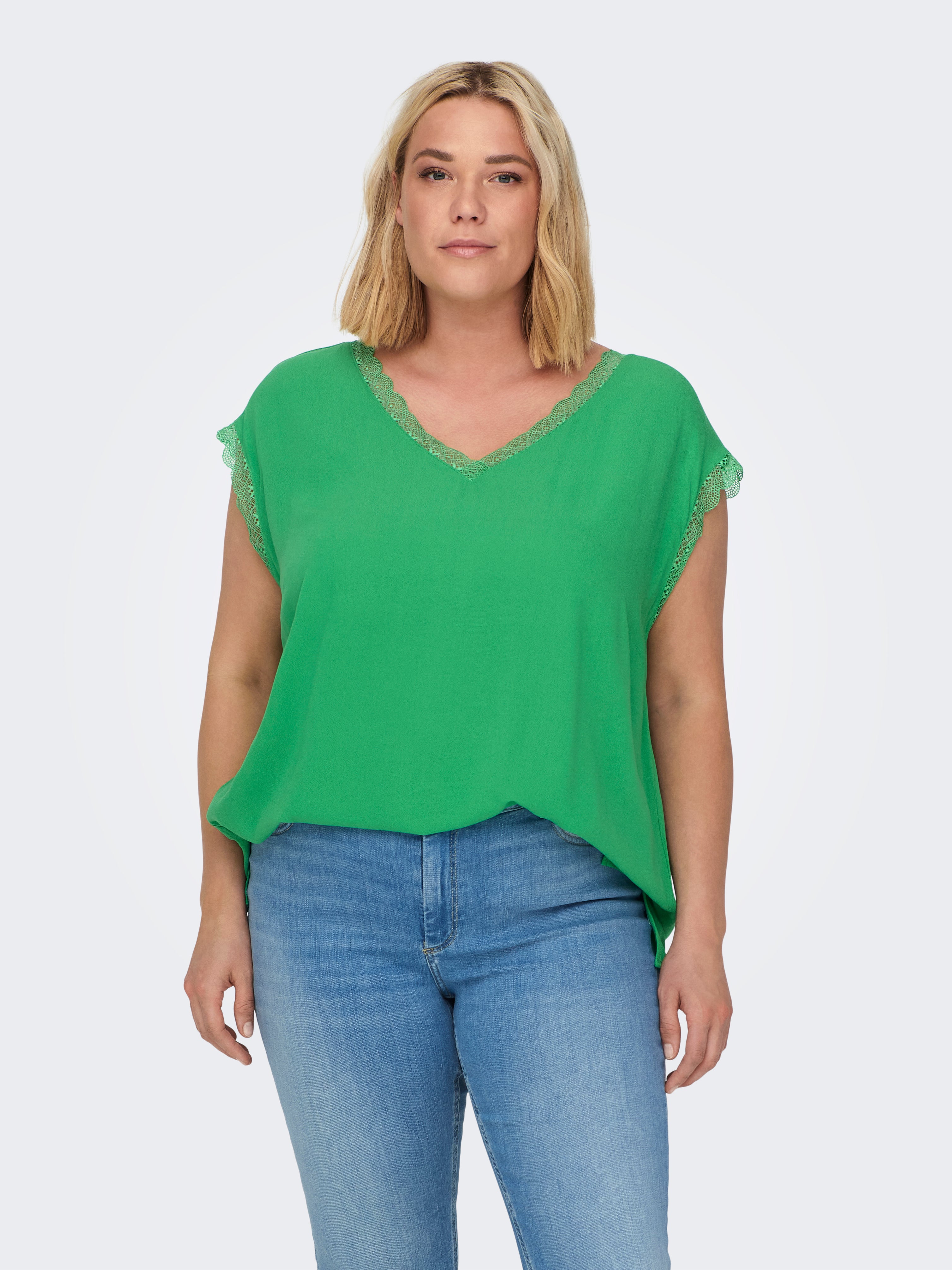 Curvy kapmouwen Top met 40% korting! | ONLY®