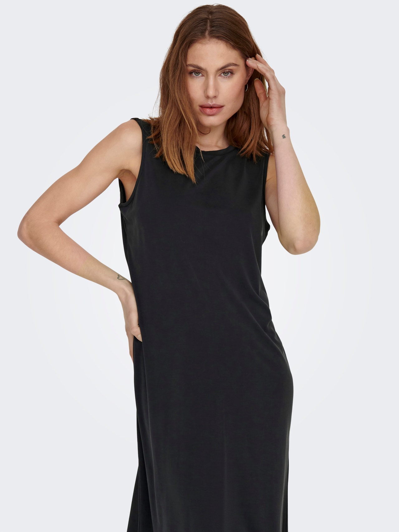 Regular Fit O-Neck Midi dress Black | ONLY® 