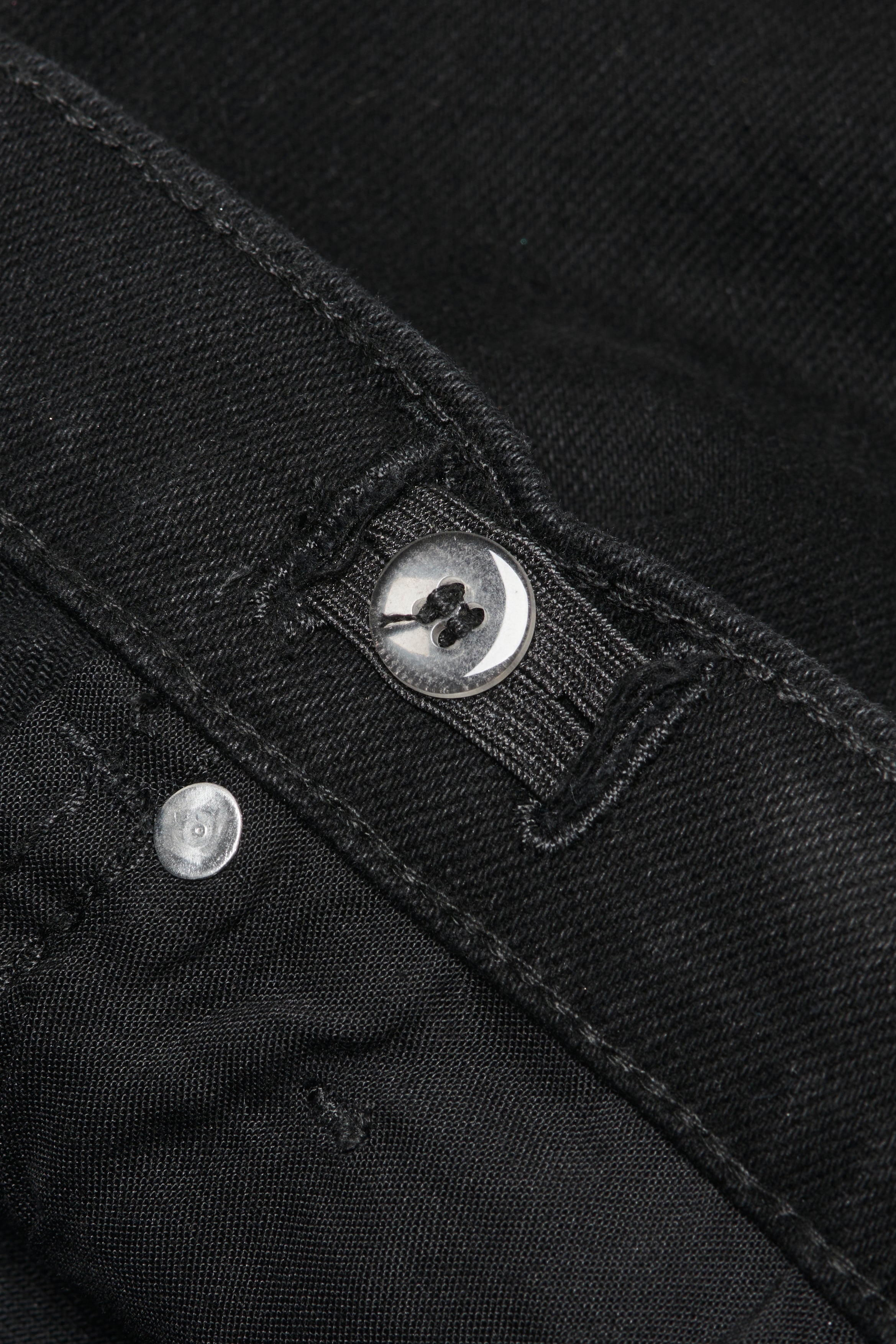 Thumbnail - Kogjuicy Weiter Beinschnitt Jeans