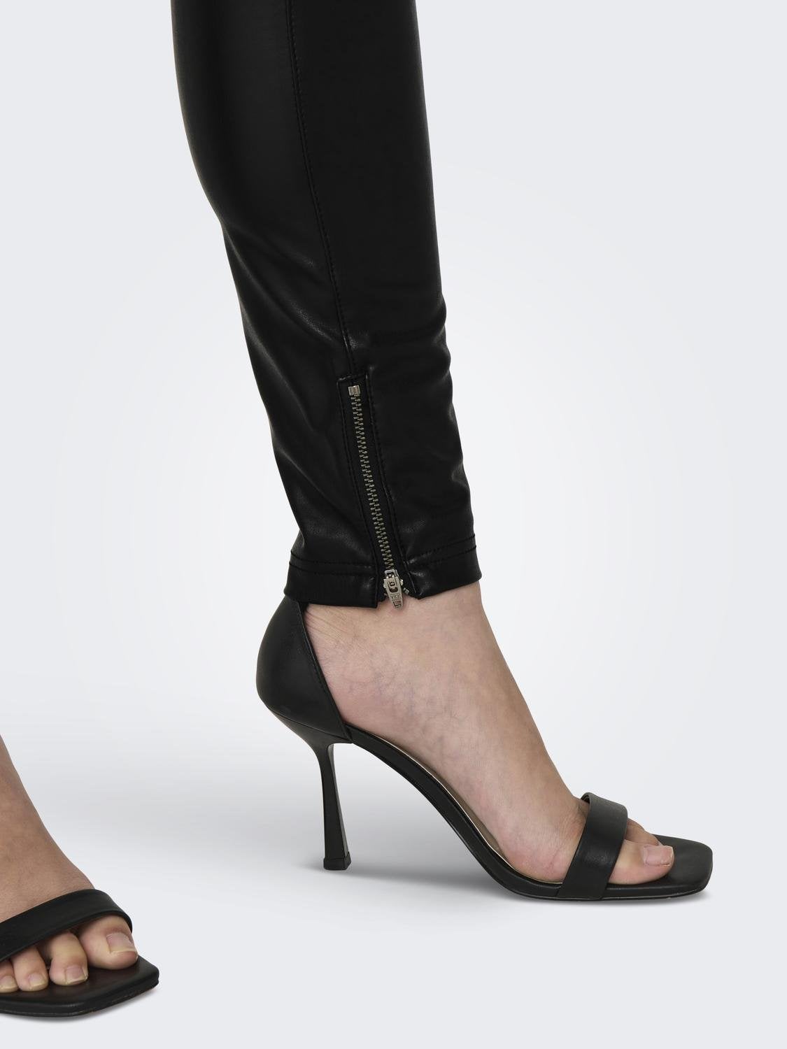 ONLLENA STAR Skinny Fit Hose in Lederoptik Schwarz ONLY