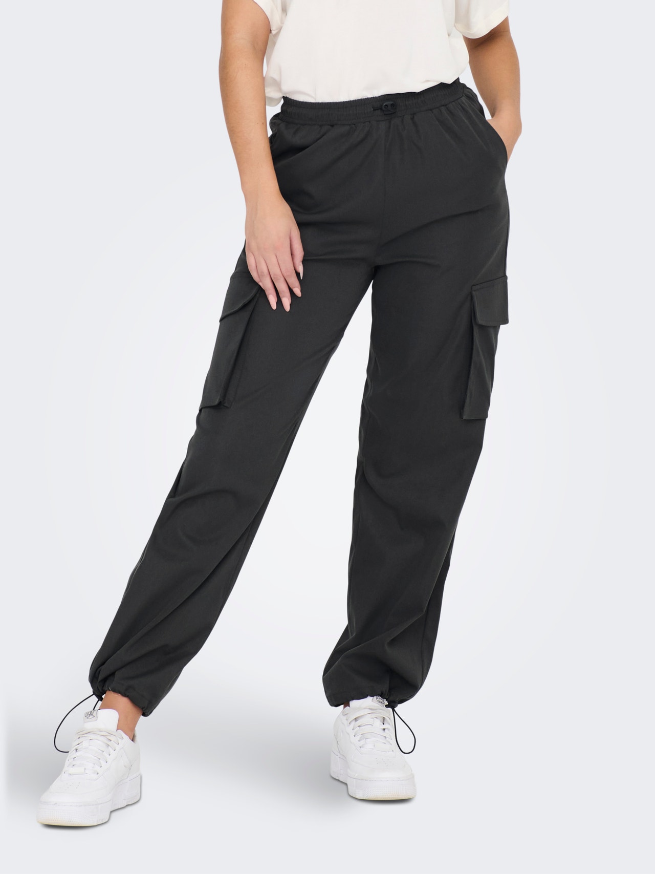 ONLY Regular Fit Elasticated hems Cargo Trousers -Raven - 15301004
