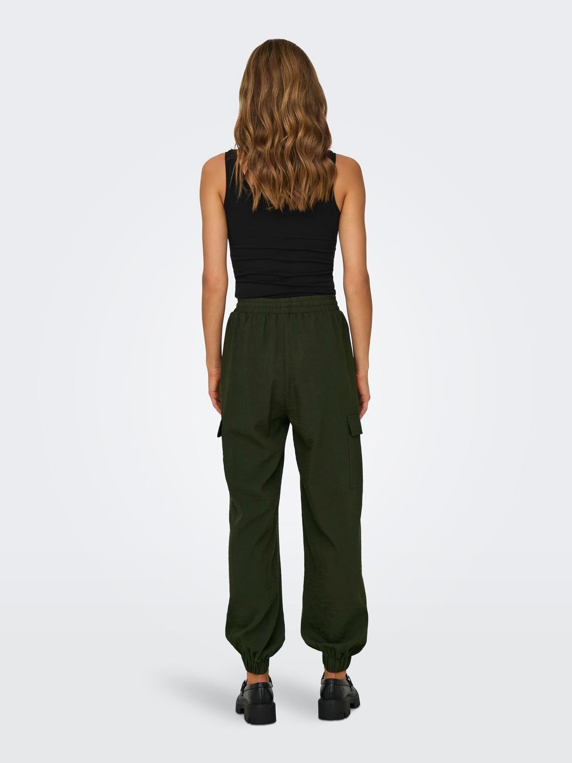 ONLY Pantalons cargo Regular Fit Taille haute Manches volumineuses -Forest Night - 15301008