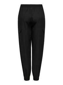 ONLY Normal geschnitten Hohe Taille Voluminöser Armschnitt Cargohose -Black - 15301008