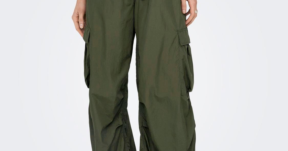 Parachute Cargo Pants | Dark Green | ONLY®