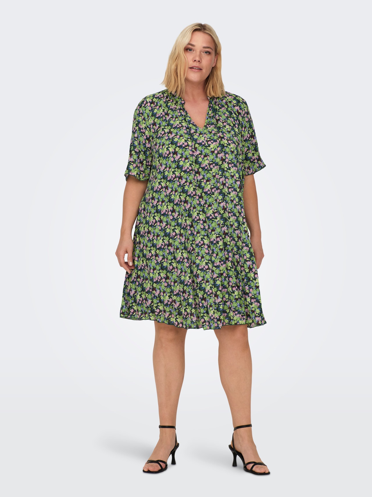 ONLY Regular Fit V-Neck Short dress -Ponderosa Pine - 15301927