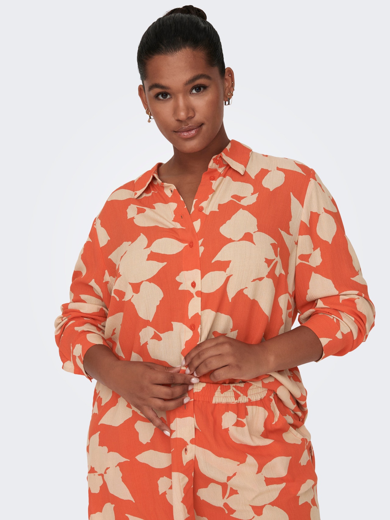 ONLY curvy shirt with print -Tigerlily - 15302123