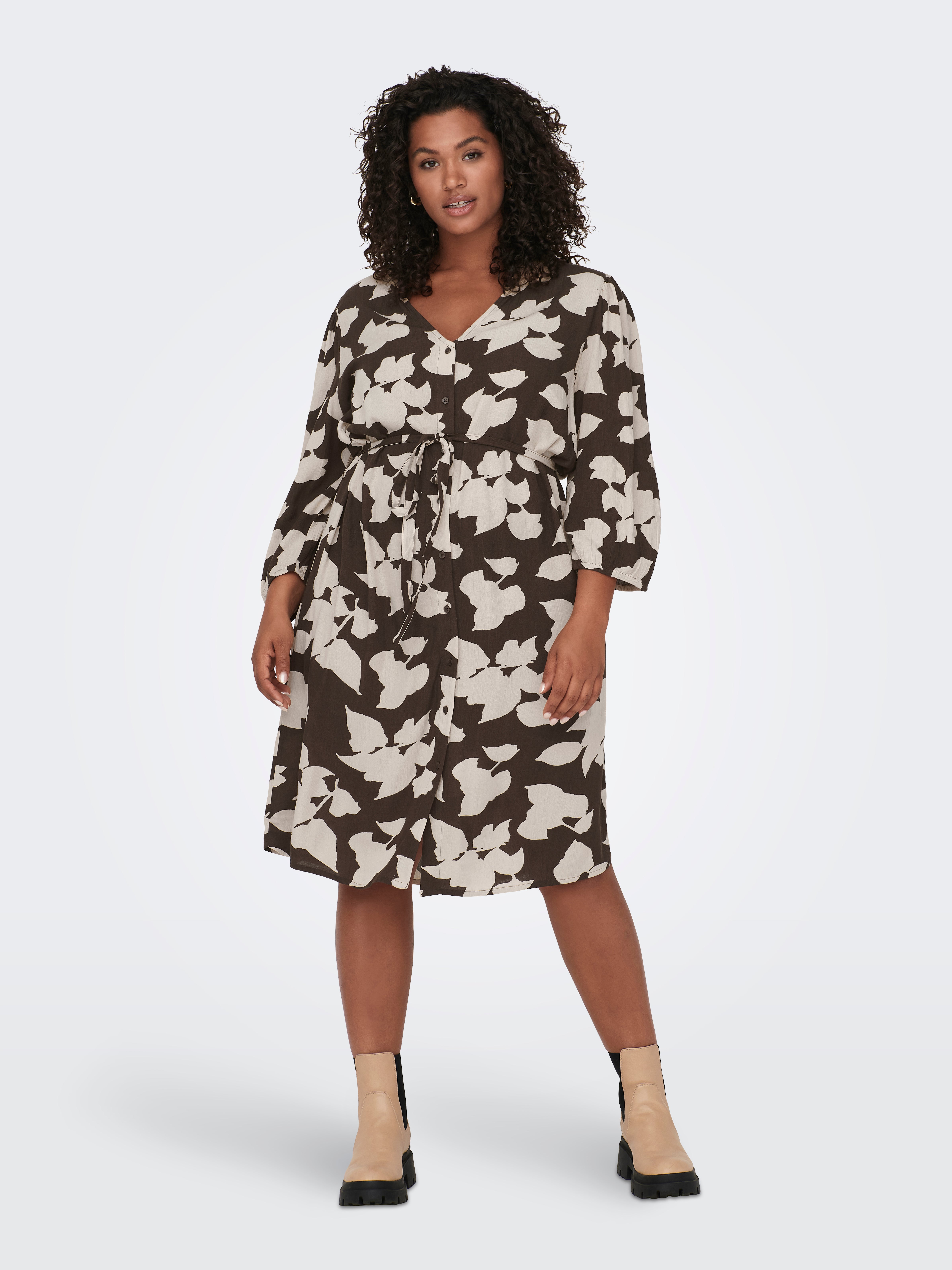 Robe midi Regular Fit Col en V with 20 discount ONLY