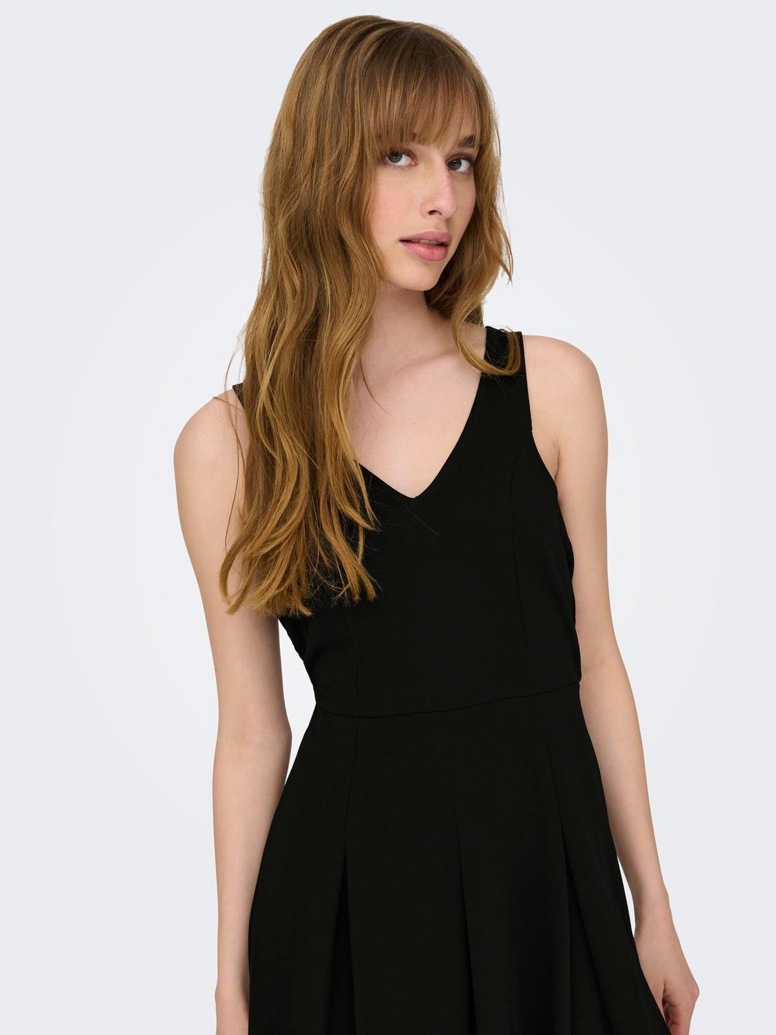 ONLY Normal geschnitten V-Ausschnitt Kurzes Kleid -Black - 15302214