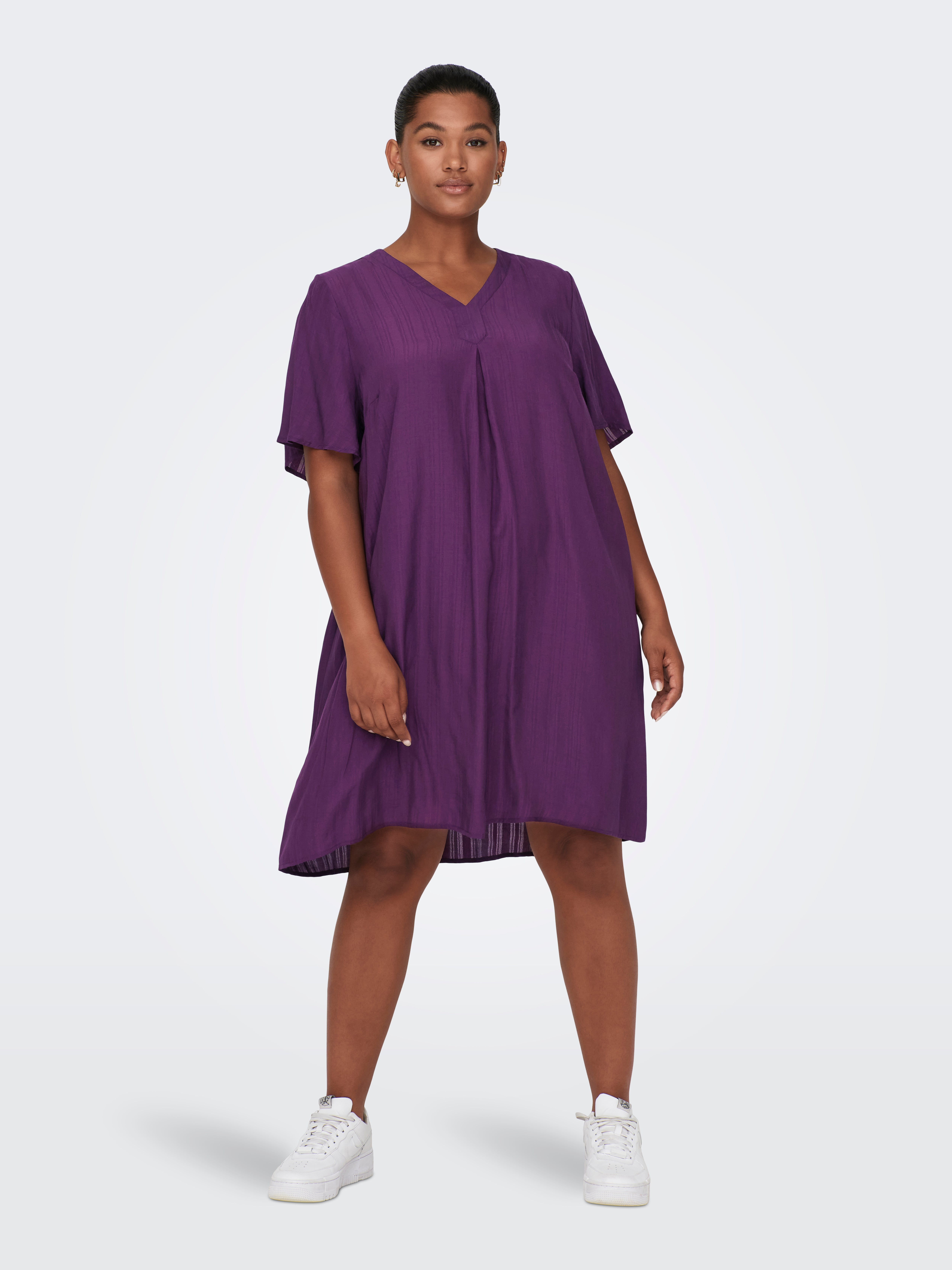 V neck t shirt midi clearance dress