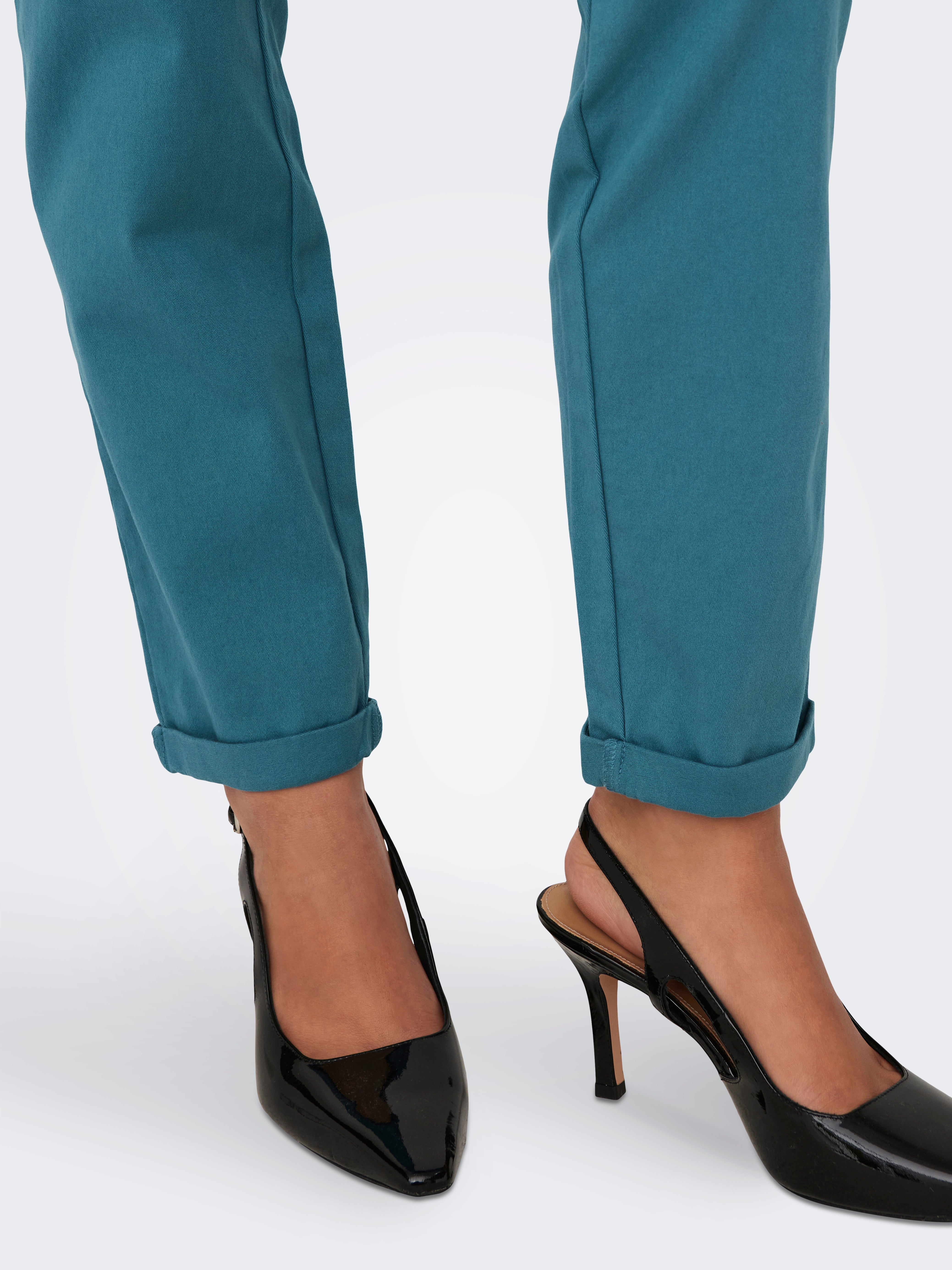 ONLBIANA-MAREE Mittlere Taille Slim Fit Chino Hose | Mittelblau 