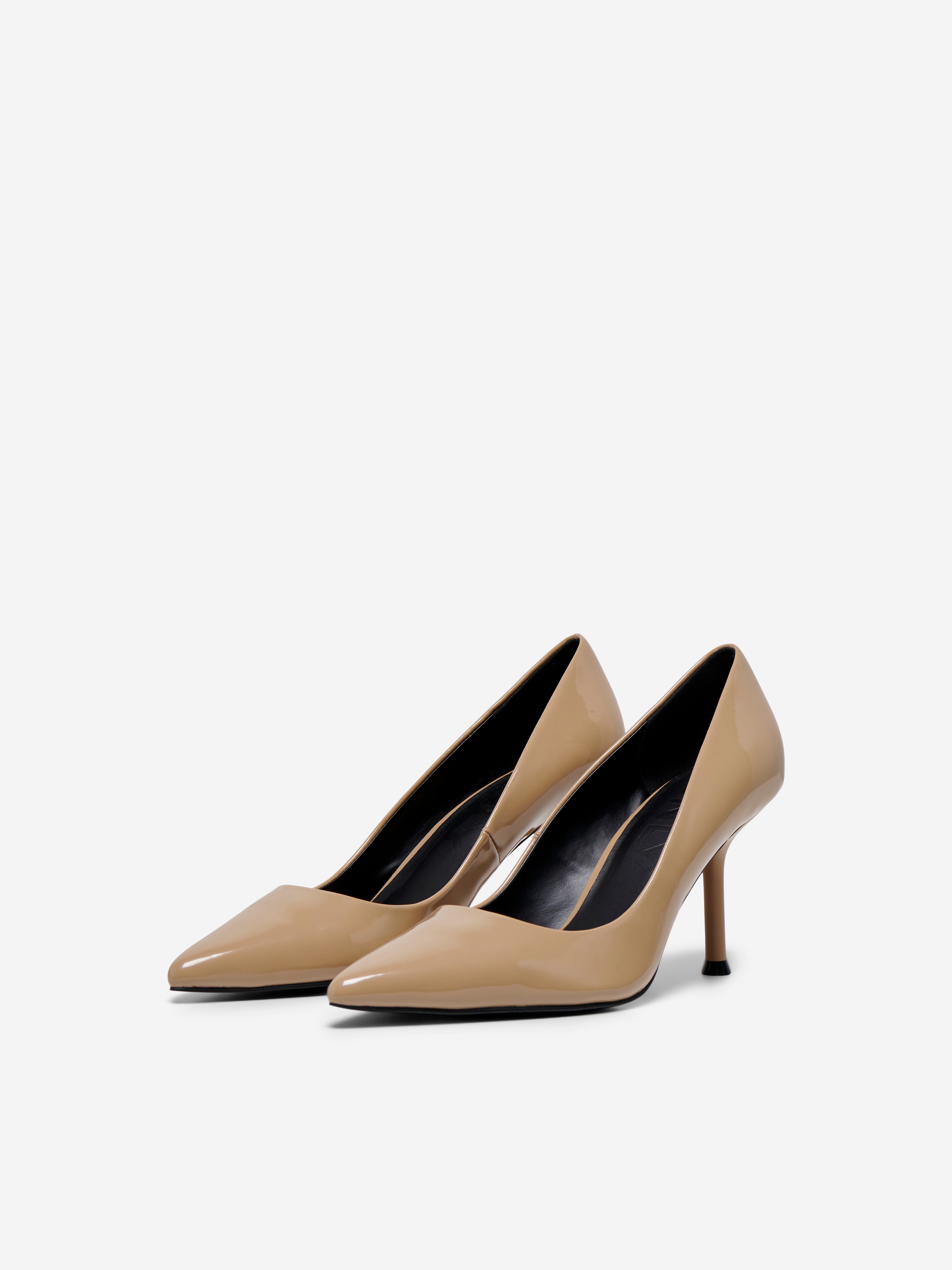 Light brown clearance pumps