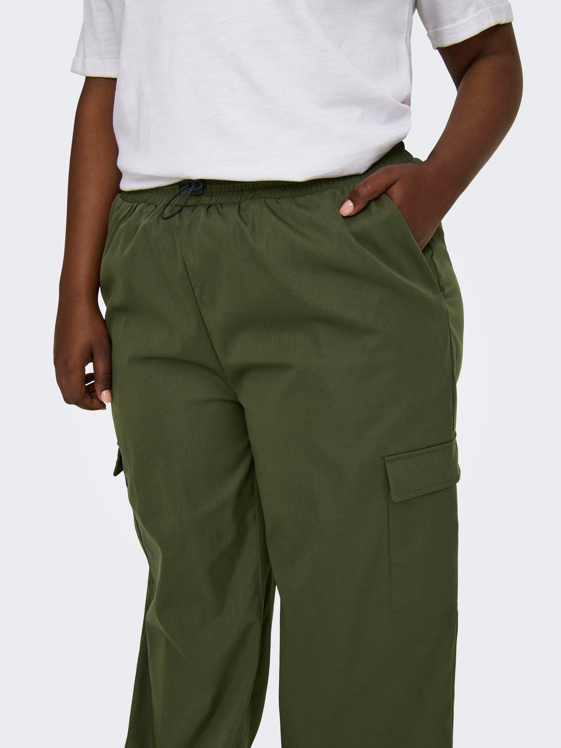 ONLY Regular Fit Mid waist Elasticated hems Elasticated cuffs Cargo Trousers -Rifle Green - 15304573