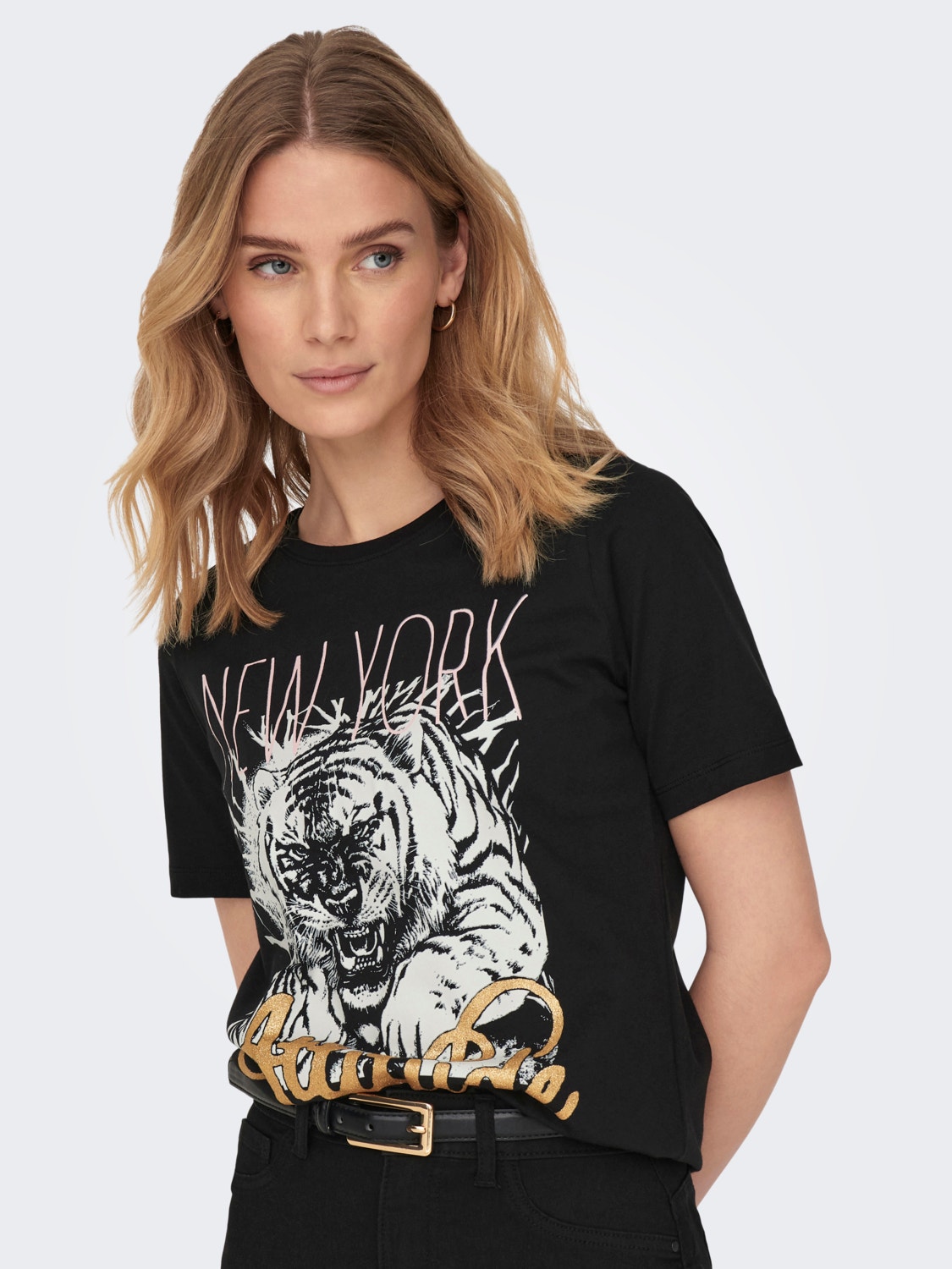 ONLY Normal geschnitten Rundhals T-Shirt -Black - 15304588