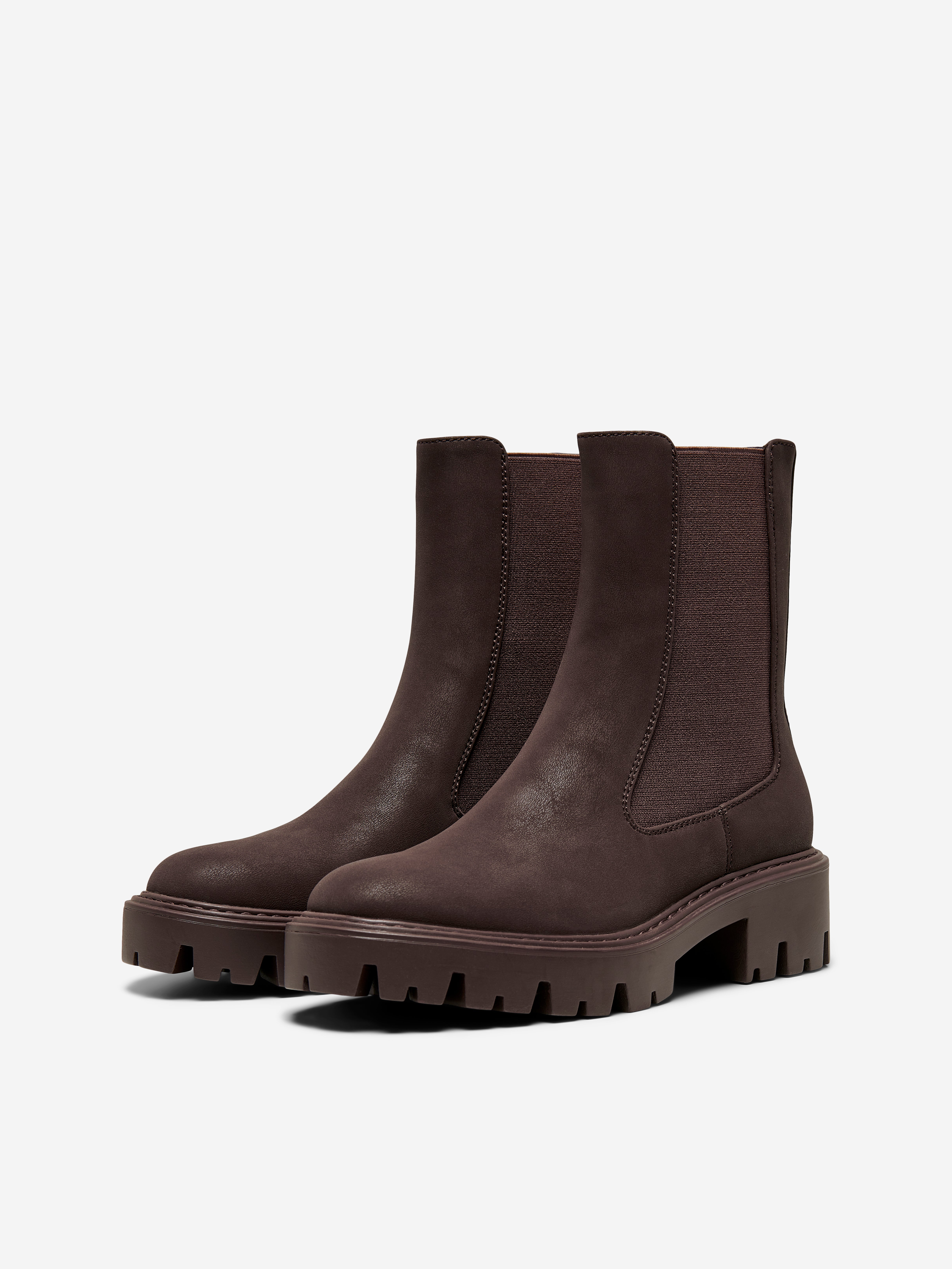 Chunky brown outlet boots