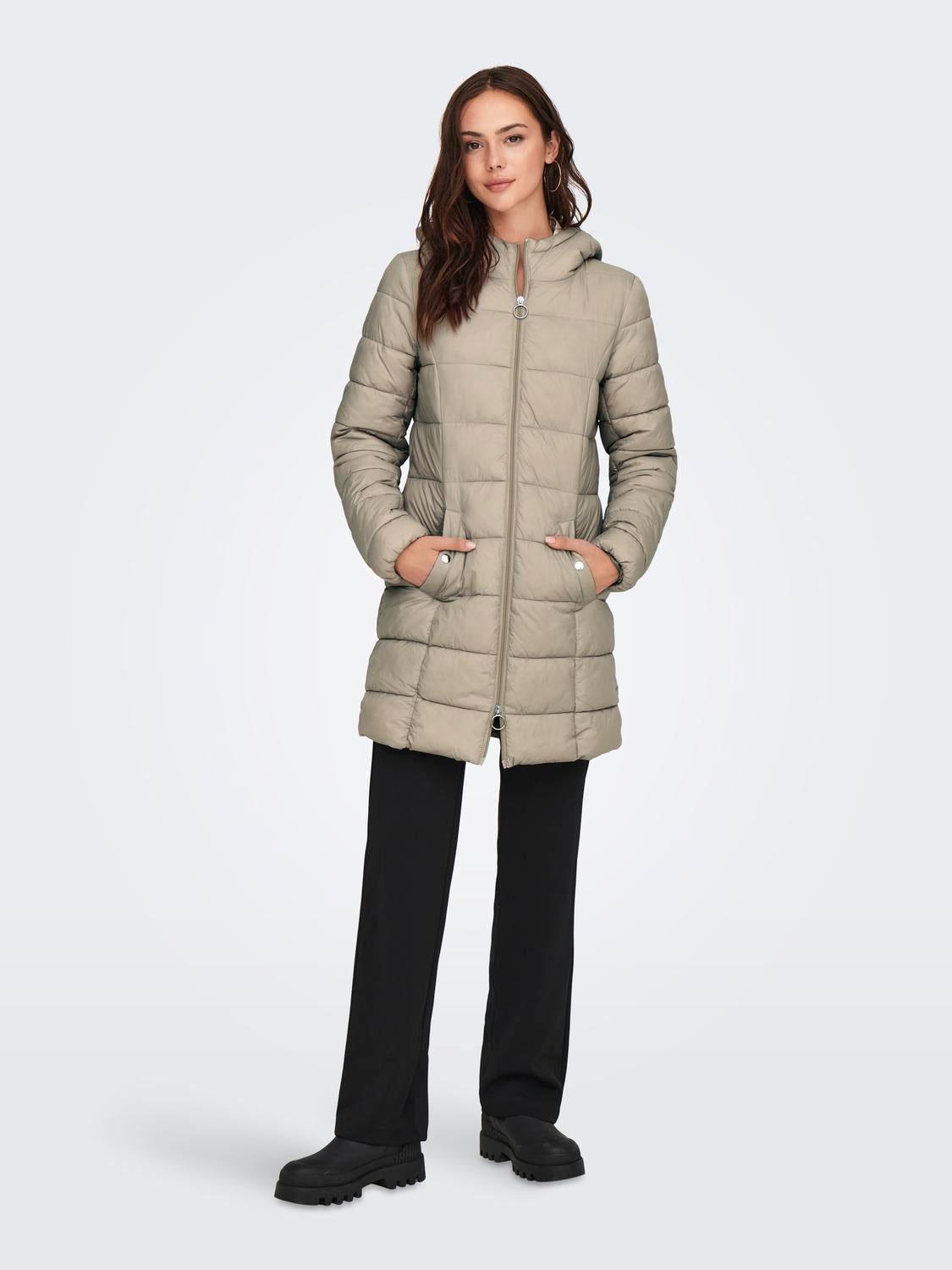 PARKA WITH POCKETS AND HOOD
