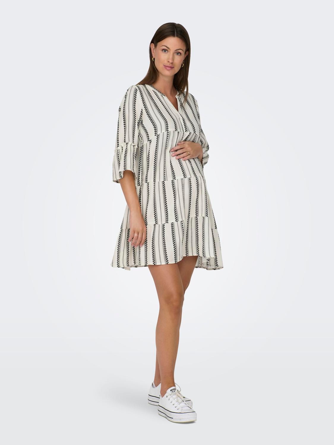 ONLY Normal geschnitten V-Ausschnitt Maternity Kurzes Kleid -Cloud Dancer - 15305717