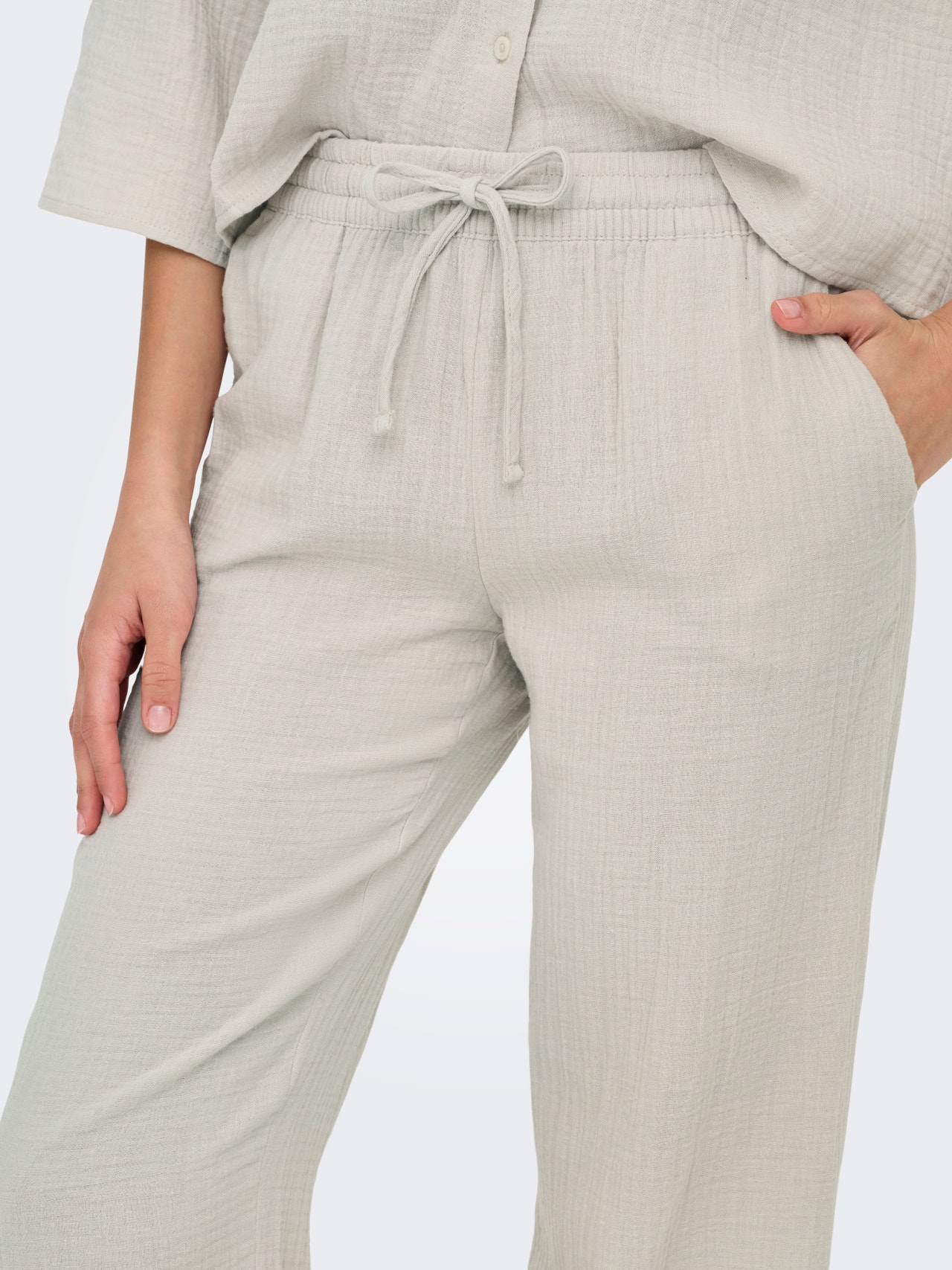 ONLY JDYTHEIS Plačios klešnės Kelnės plačiomis klešnėmis -Silver Lining - 15307150