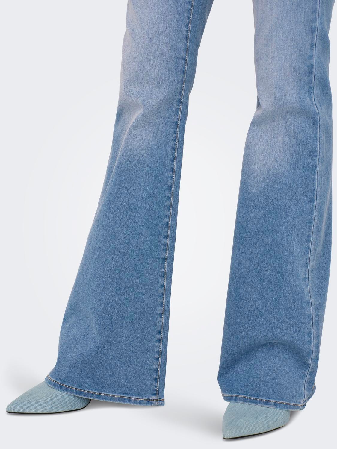 ONLY ONLReese Regular Waist Flared Jeans -Light Blue Denim - 15309845
