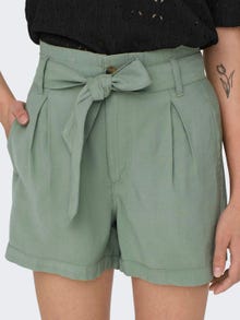 ONLY High waisted shorts with belt -Lily Pad - 15310845