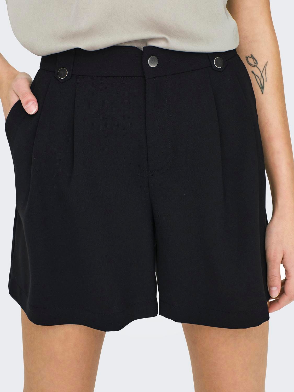 ONLY Regular Fit High waist Shorts -Black - 15310953