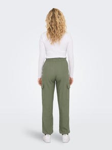 ONLY Cargo Fit Mid waist Fitted hems Trousers -Oil Green - 15310987
