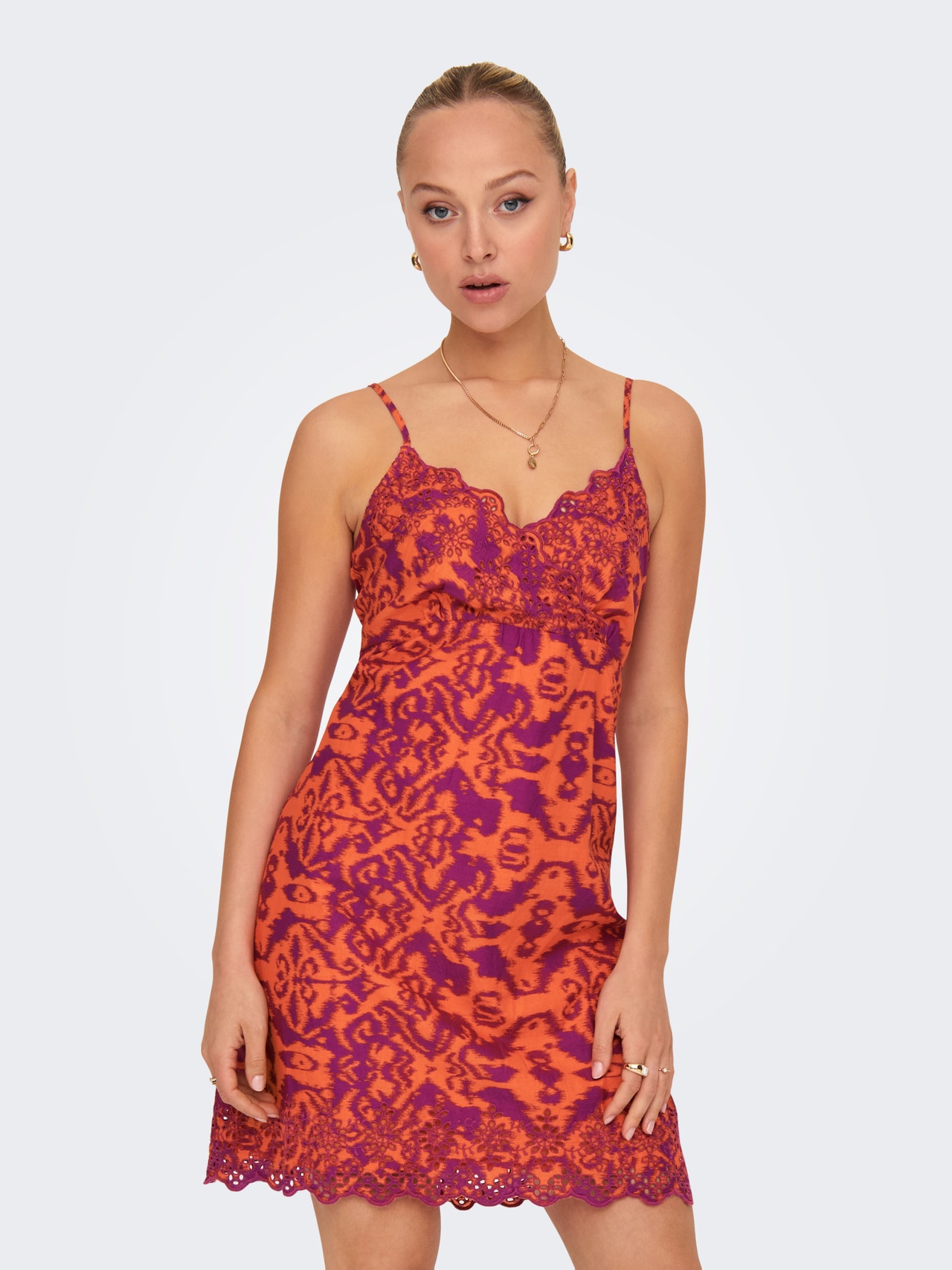 ONLY Normal geschnitten V-Ausschnitt Kurzes Kleid -Tigerlily - 15313169