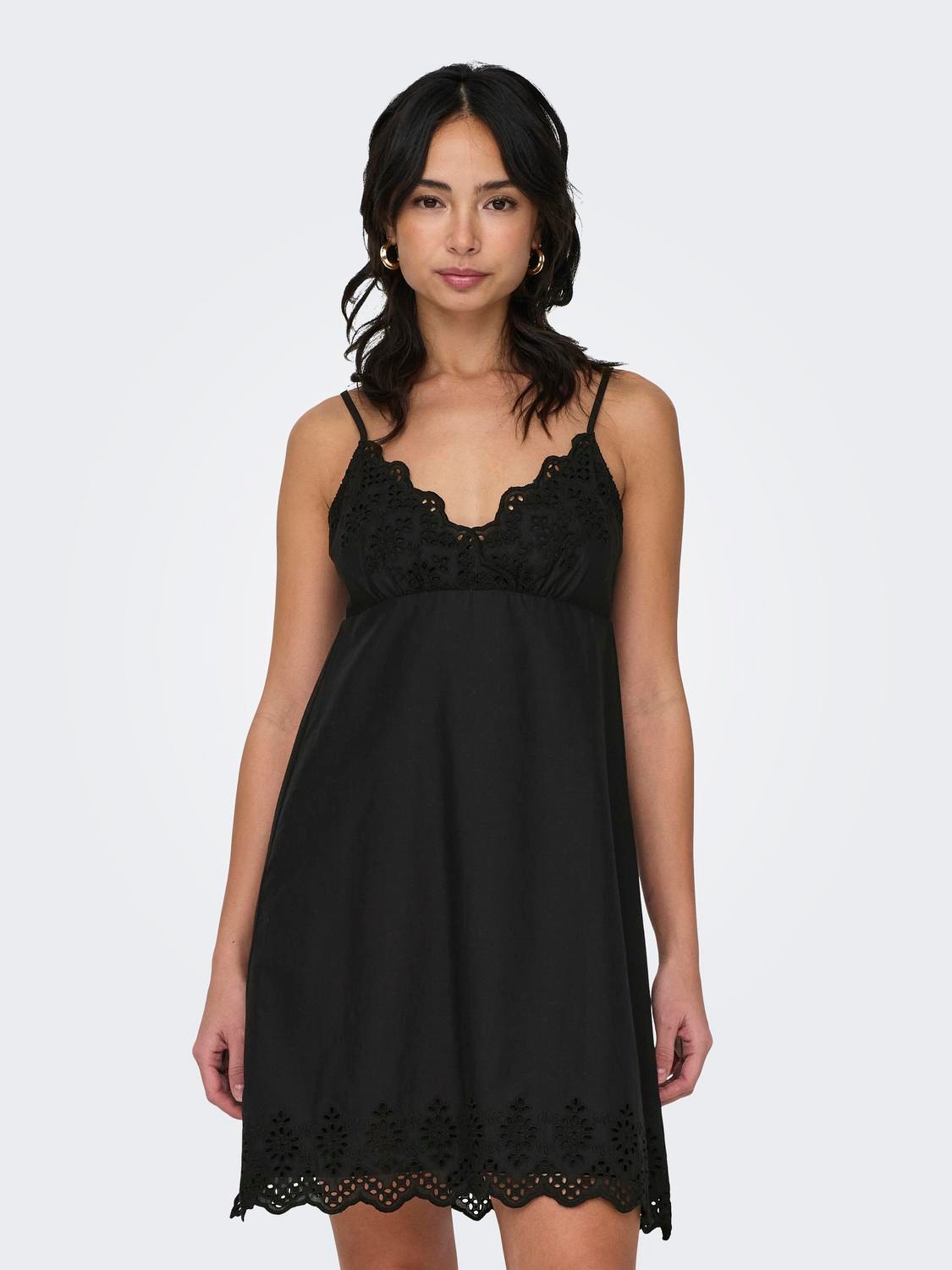 ONLY Vestido corto Corte regular Cuello en V -Black - 15313169