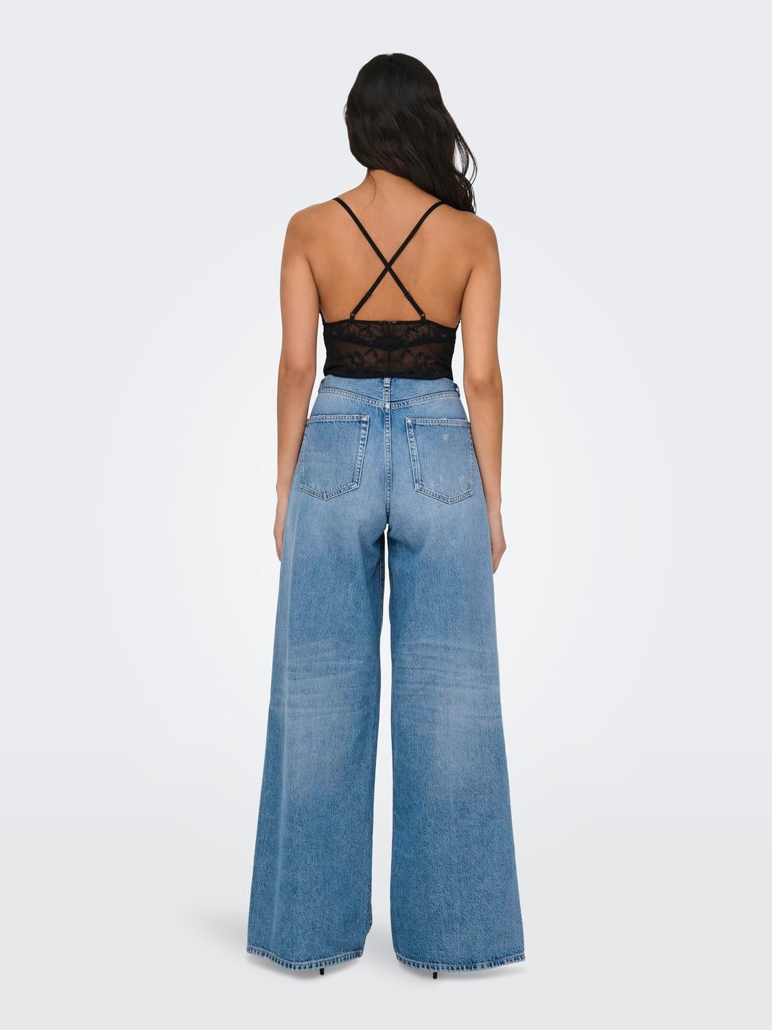 Thumbnail - Onlhanna Body