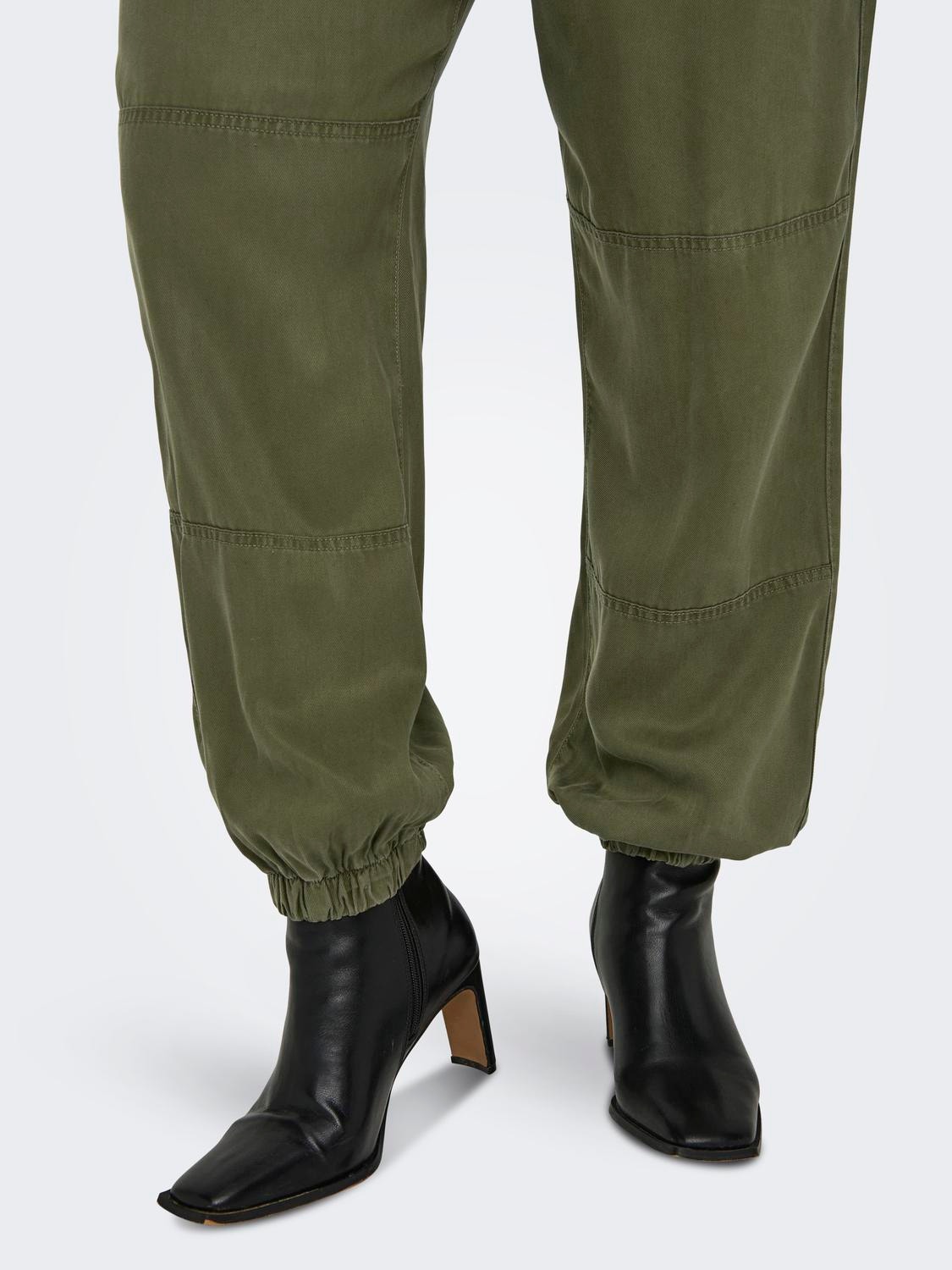 ONLY Regular Fit Elasticated hems Curve Cargo Trousers -Kalamata - 15313448