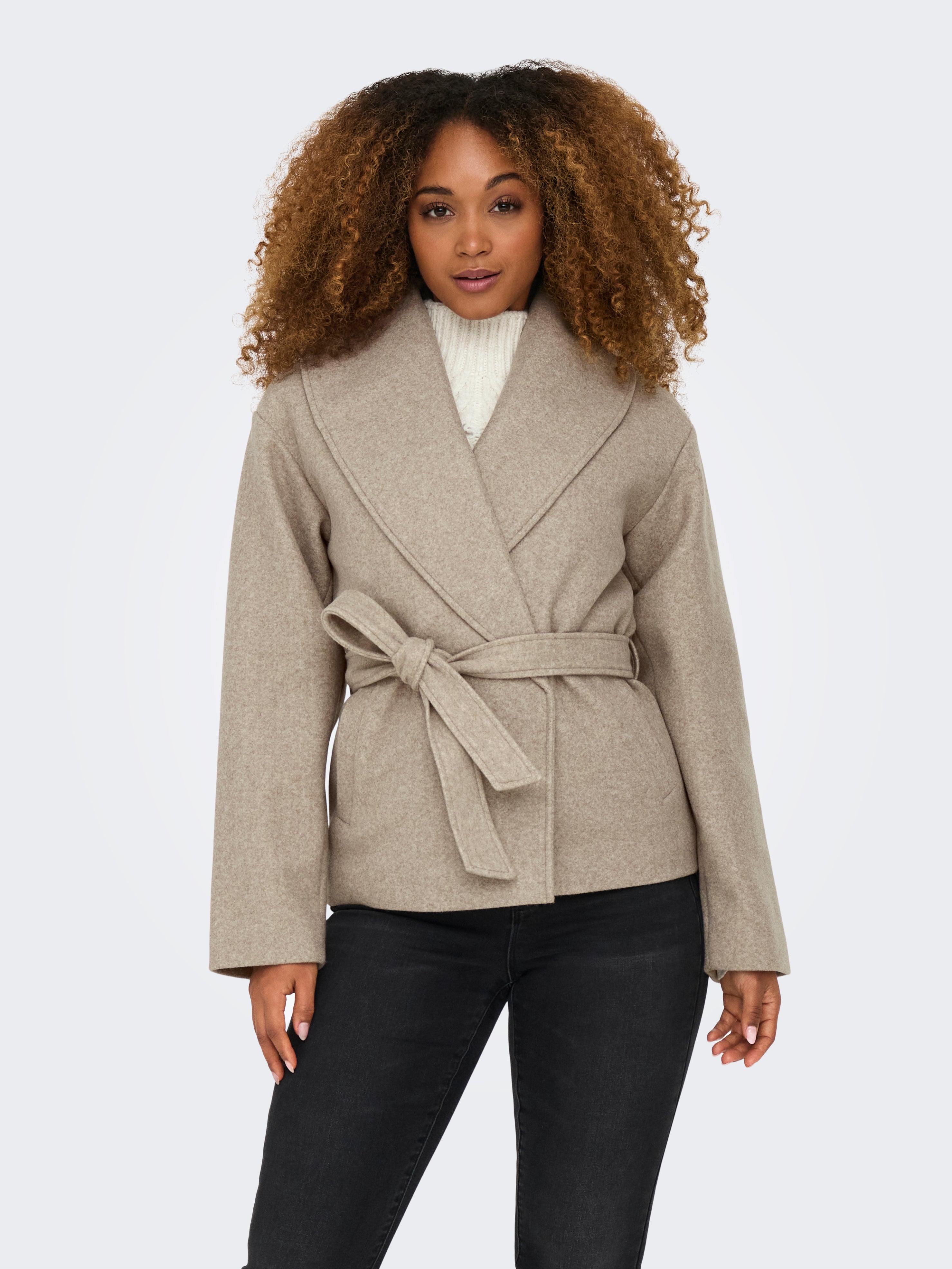 ONLY Manteau ONLFREJA Court Femme - Col Revers, Boutons, Style Chic Décontracté