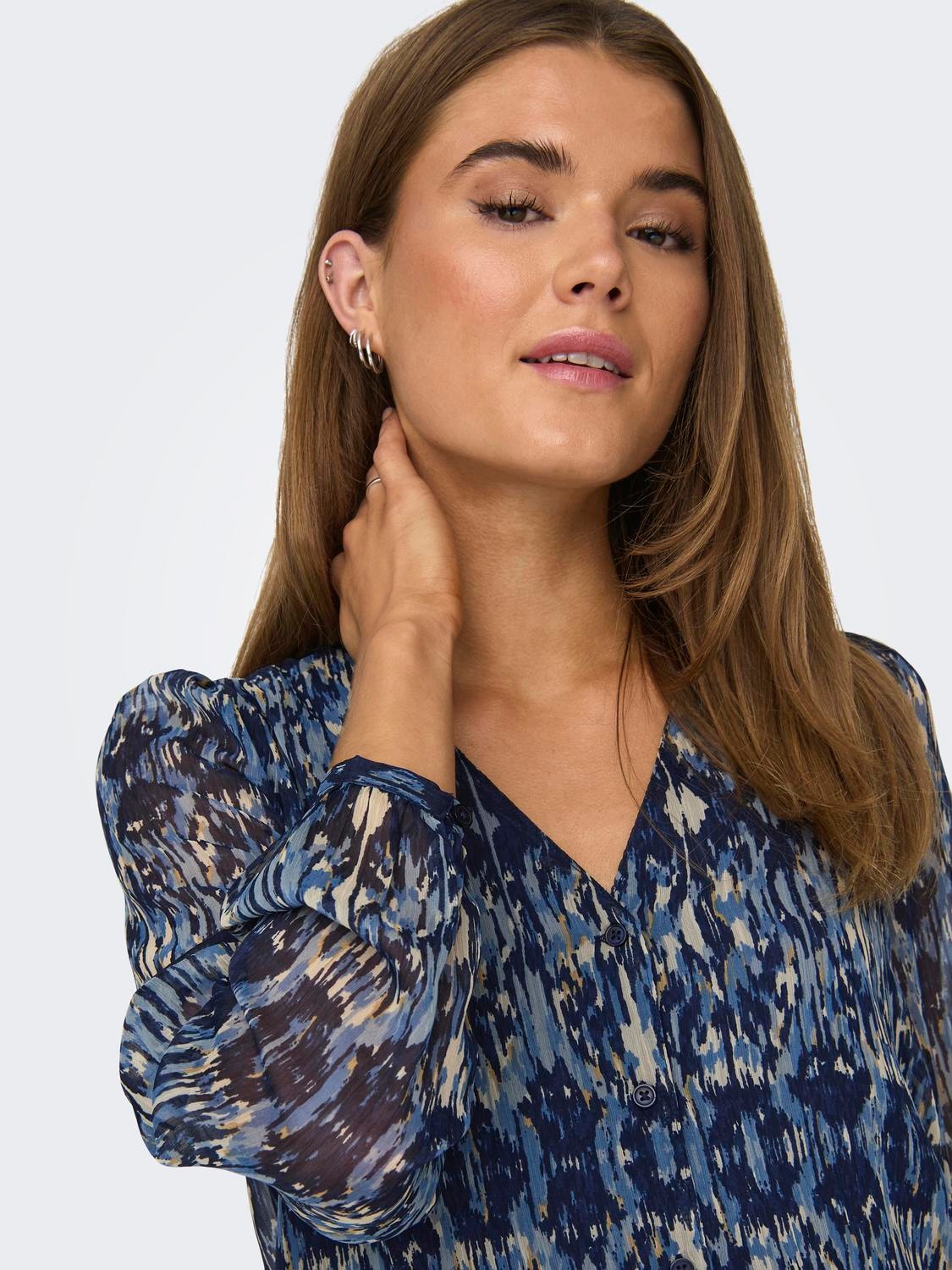 ONLY V-neck top with pattern -Forever Blue - 15314979