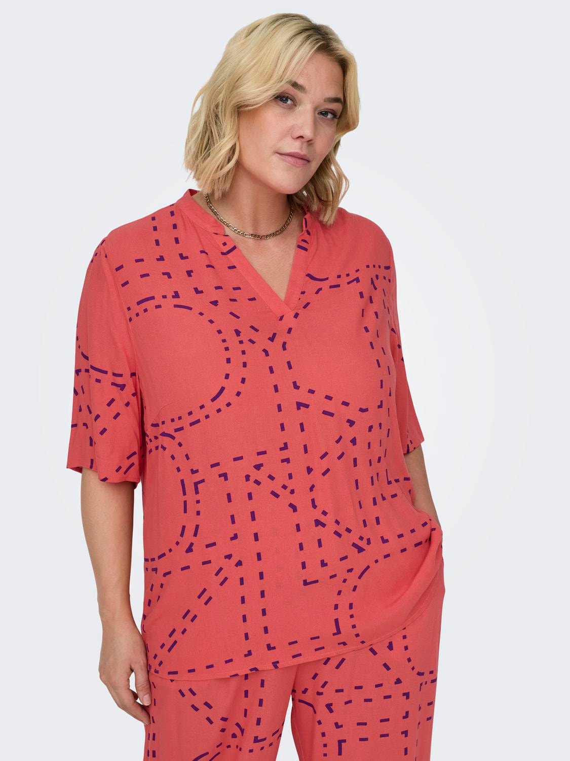 ONLY Curvy v-neck top with print -Rose of Sharon - 15316063