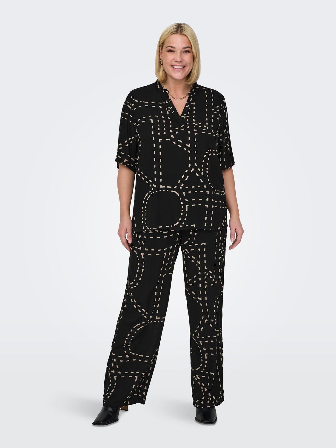 Curvy trousers with print