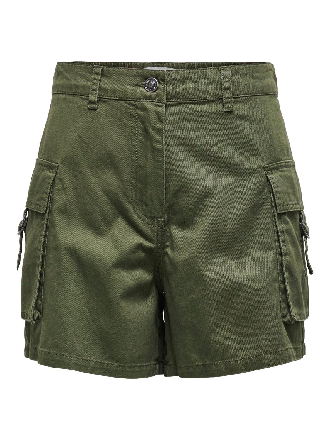 ONLY Cargo shorts with mid waist -Ivy Green - 15316968