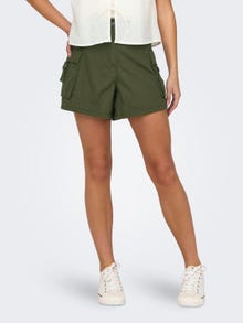 ONLY Regular Fit Mid waist Cargo Shorts -Ivy Green - 15316968