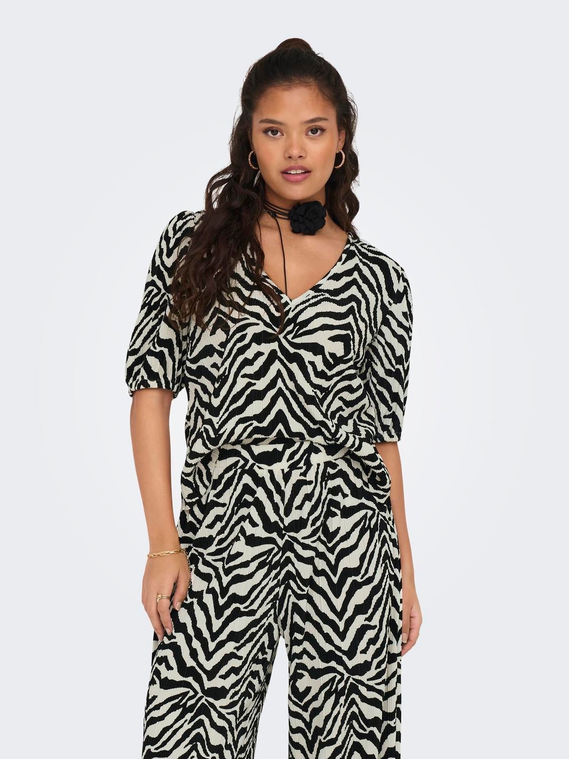 Only women's shop clothes online