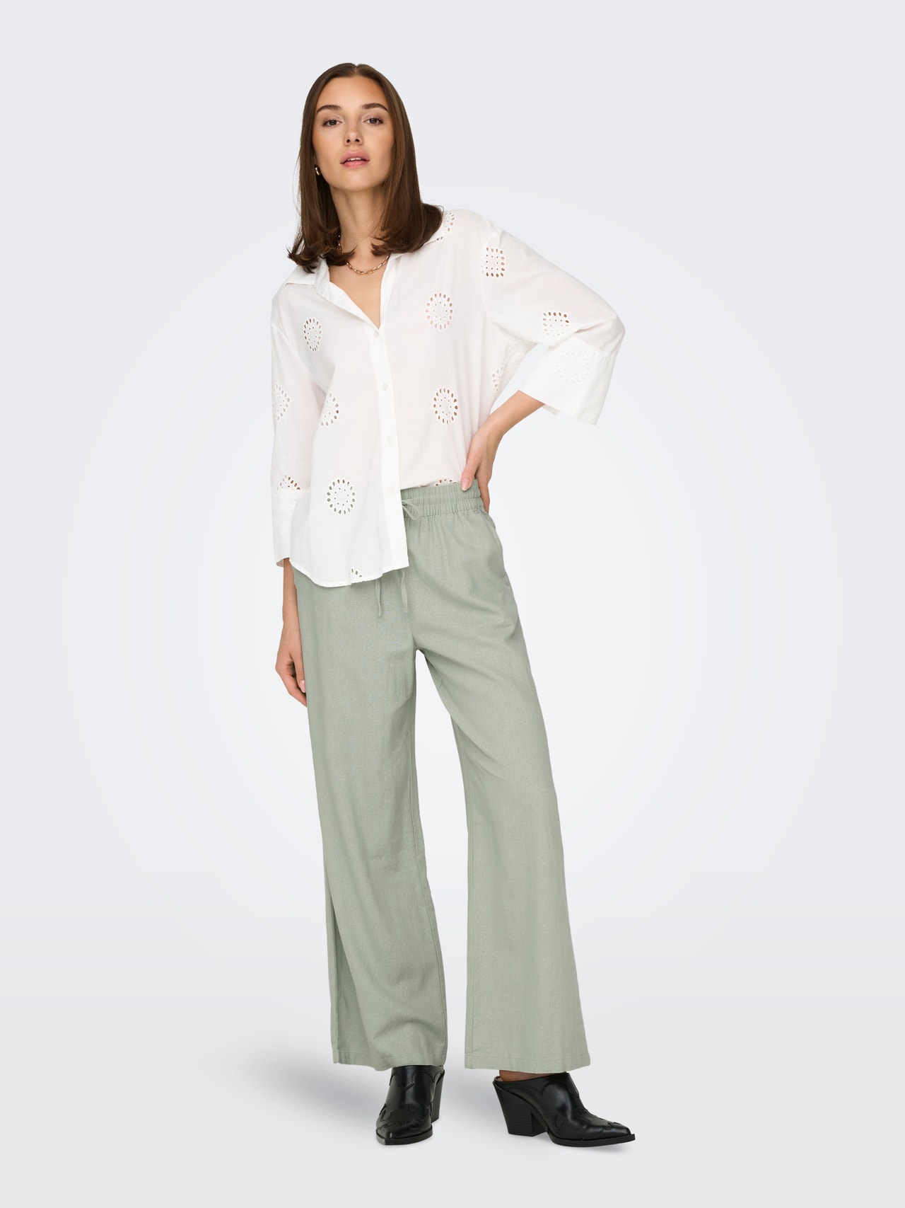 ONLY Classic trousers with high waist -Desert Sage - 15318361