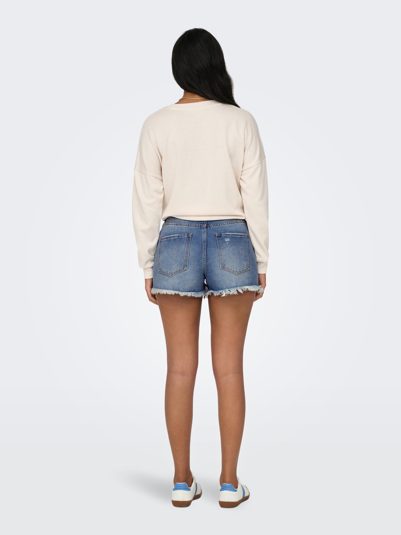 ONLY Normal geschnitten Hohe Taille Zerrissene Säume Shorts -Medium Blue Denim - 15319102