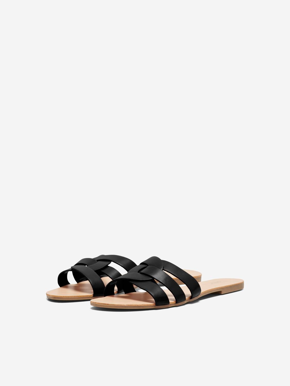 Almond hot sale toe sandals