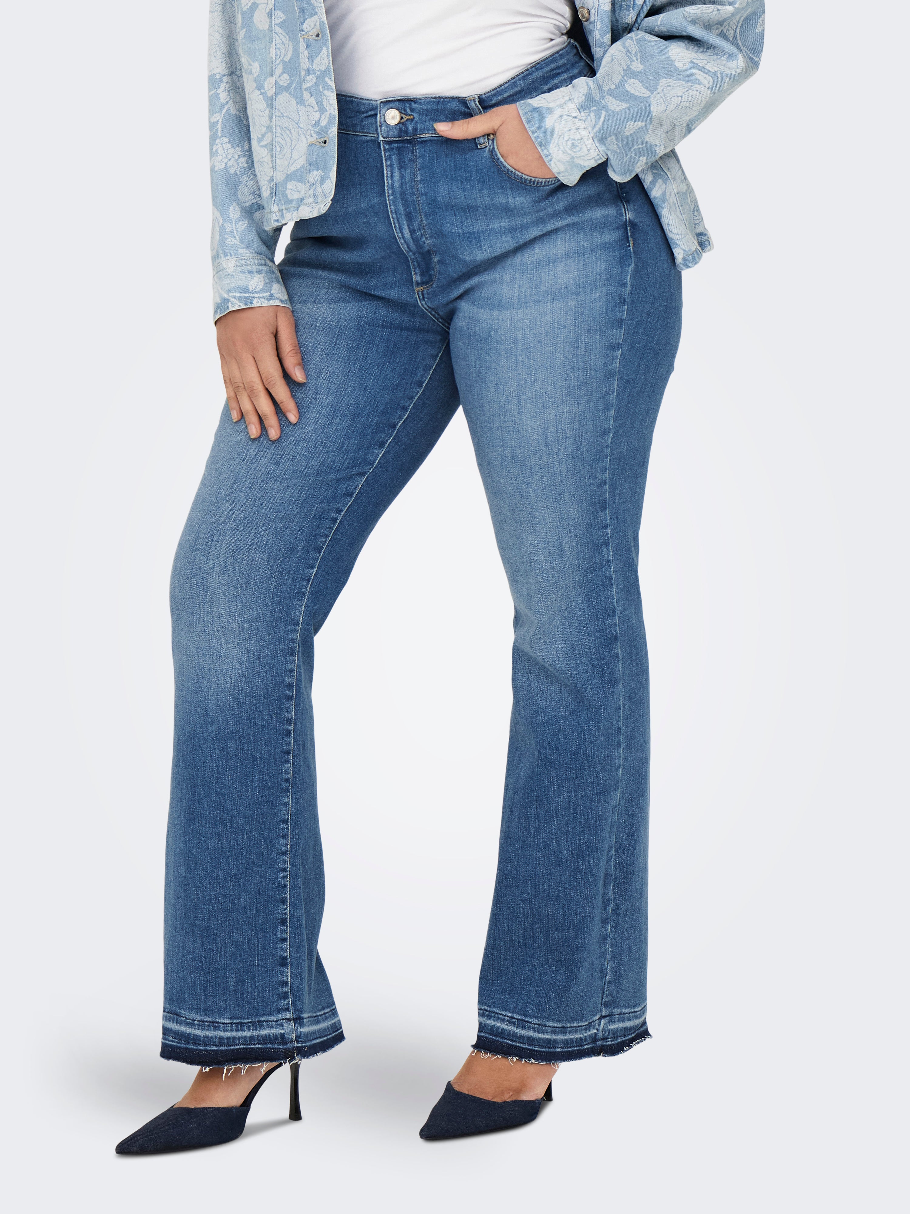 Carindia Hohe Taille Ausgestellt Jeans